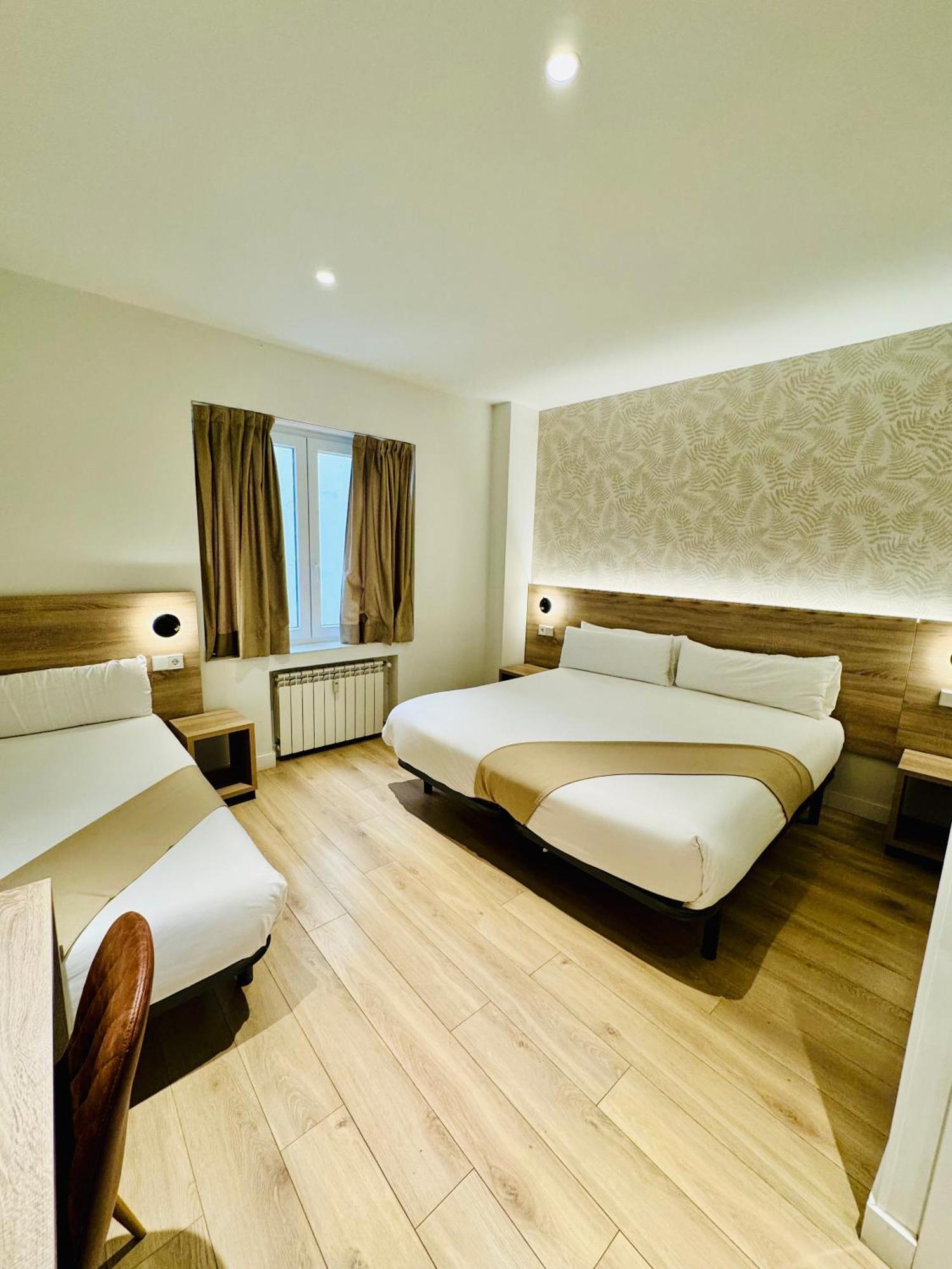Apartamentos Apolo Мадрид Экстерьер фото