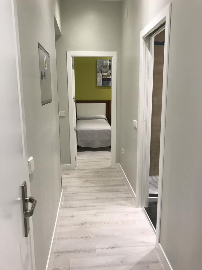 Apartamentos Apolo Мадрид Экстерьер фото