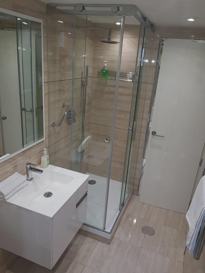 Apartamentos Apolo Мадрид Экстерьер фото