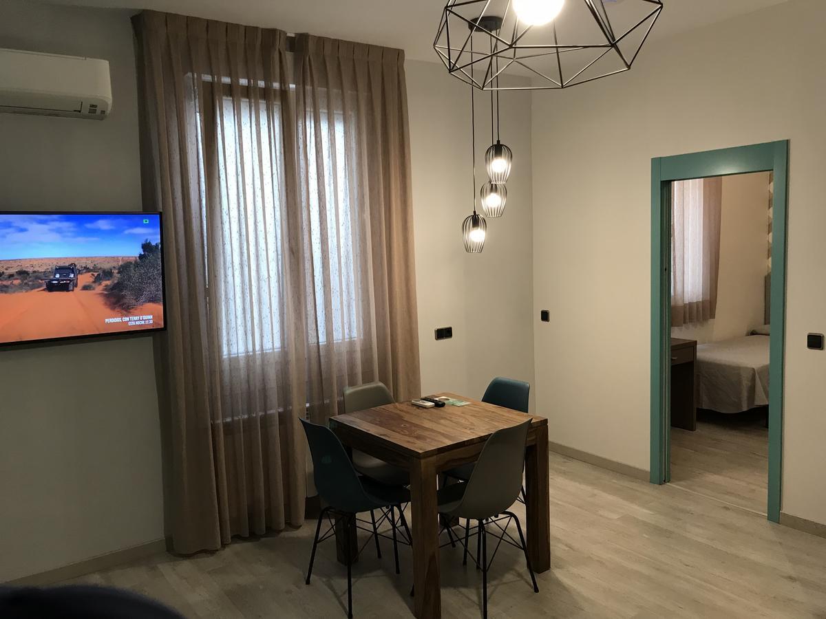 Apartamentos Apolo Мадрид Экстерьер фото